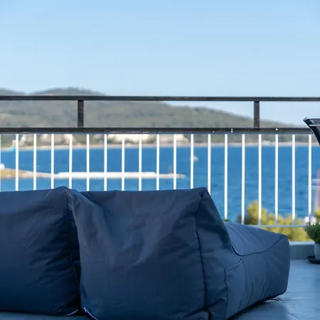 Mikelanna Aegean Skyline Apartment *