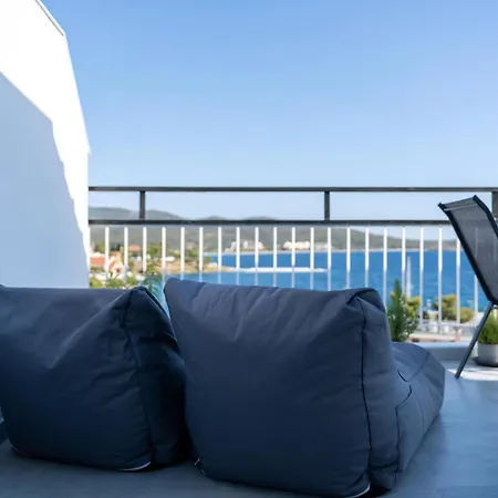 Aparthotel Mikelanna Aegean Skyline 3*