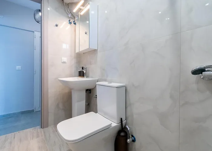 מלון דירות Mikelanna Aegean Skyline 3*